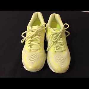 ASICS Running Shoe 8.5 20 Guidance Line